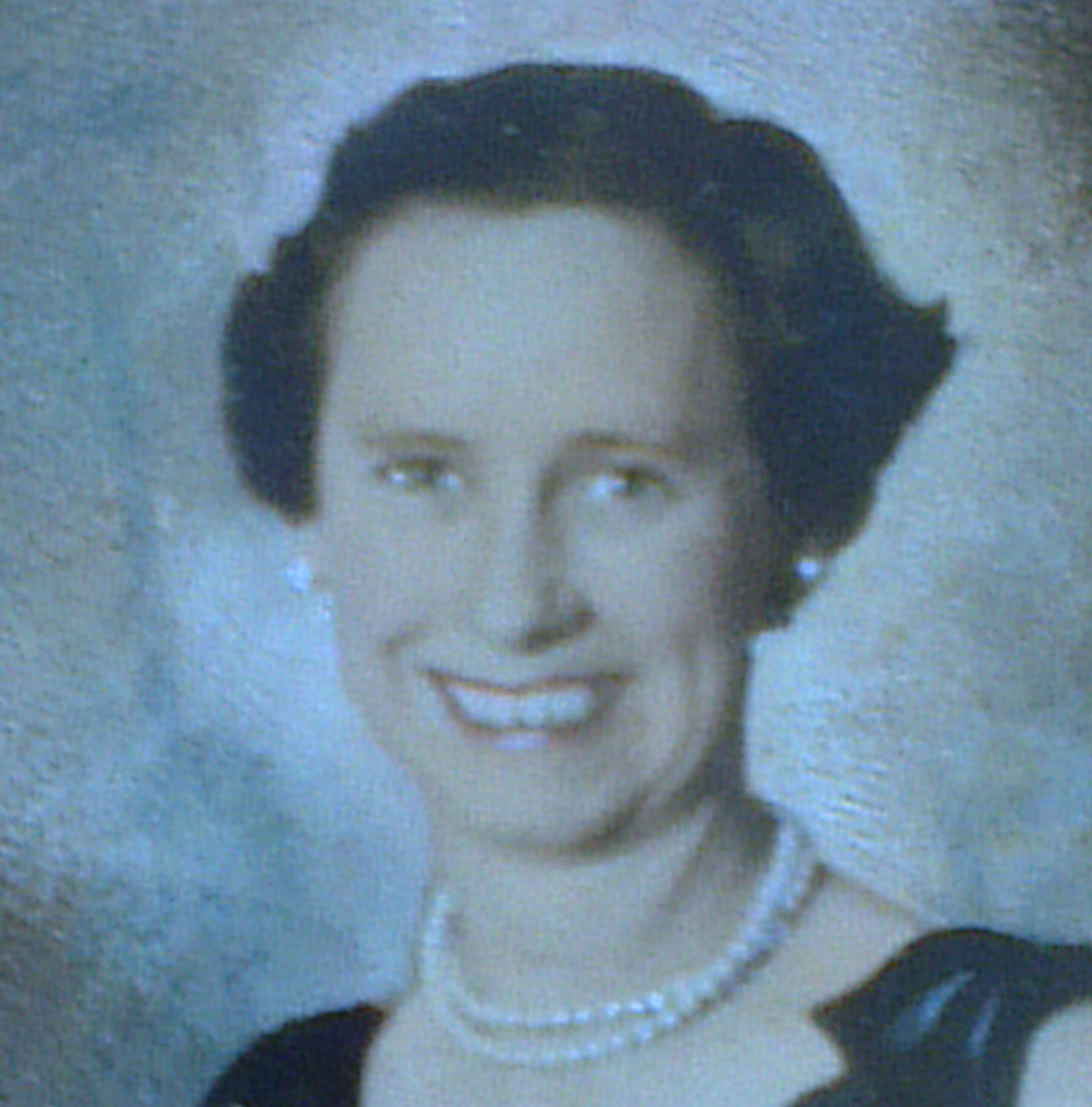 Photo of photos/Mary Zeta Isobel (Maisie) McLennan - portrait_crop